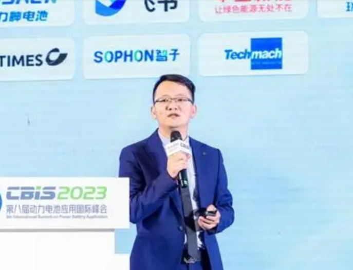 鈦瑪科李維能：超聲波除塵系統極大清除極小顆粒灰塵